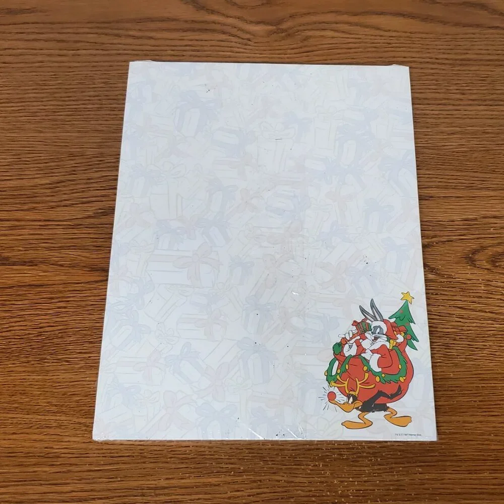 Stationary Paper - Christmas Looney Tunes - 24lb - 100 Sheets - 8 1/2